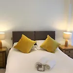 Work, Rest And Stay At Ocean Village