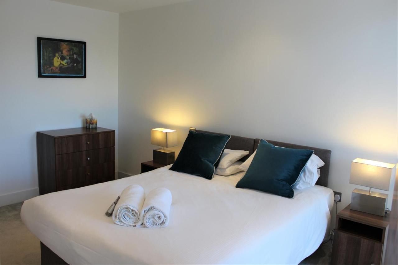 Work, Rest And At Ocean Village *